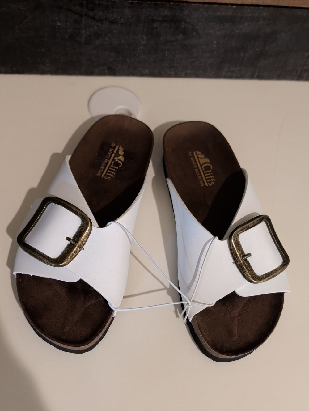 Cliffs White Buckle Slide Sandals 7M